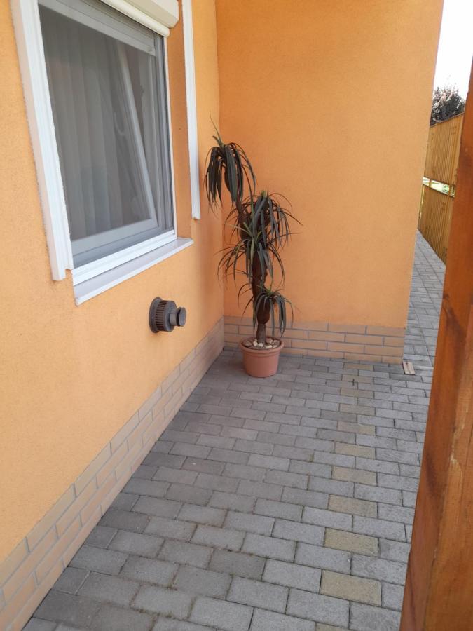 Thermal Apartman Tiszafuered Luaran gambar