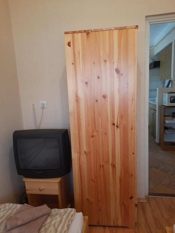 Thermal Apartman Tiszafuered Luaran gambar
